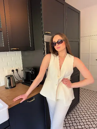 Top Louisa 