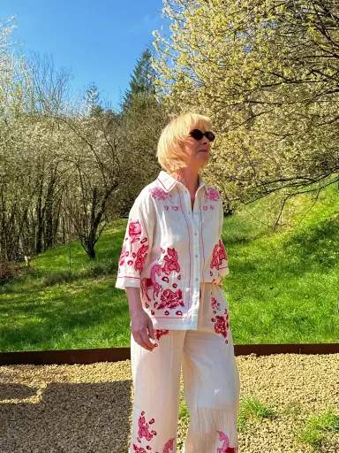 Chemise India